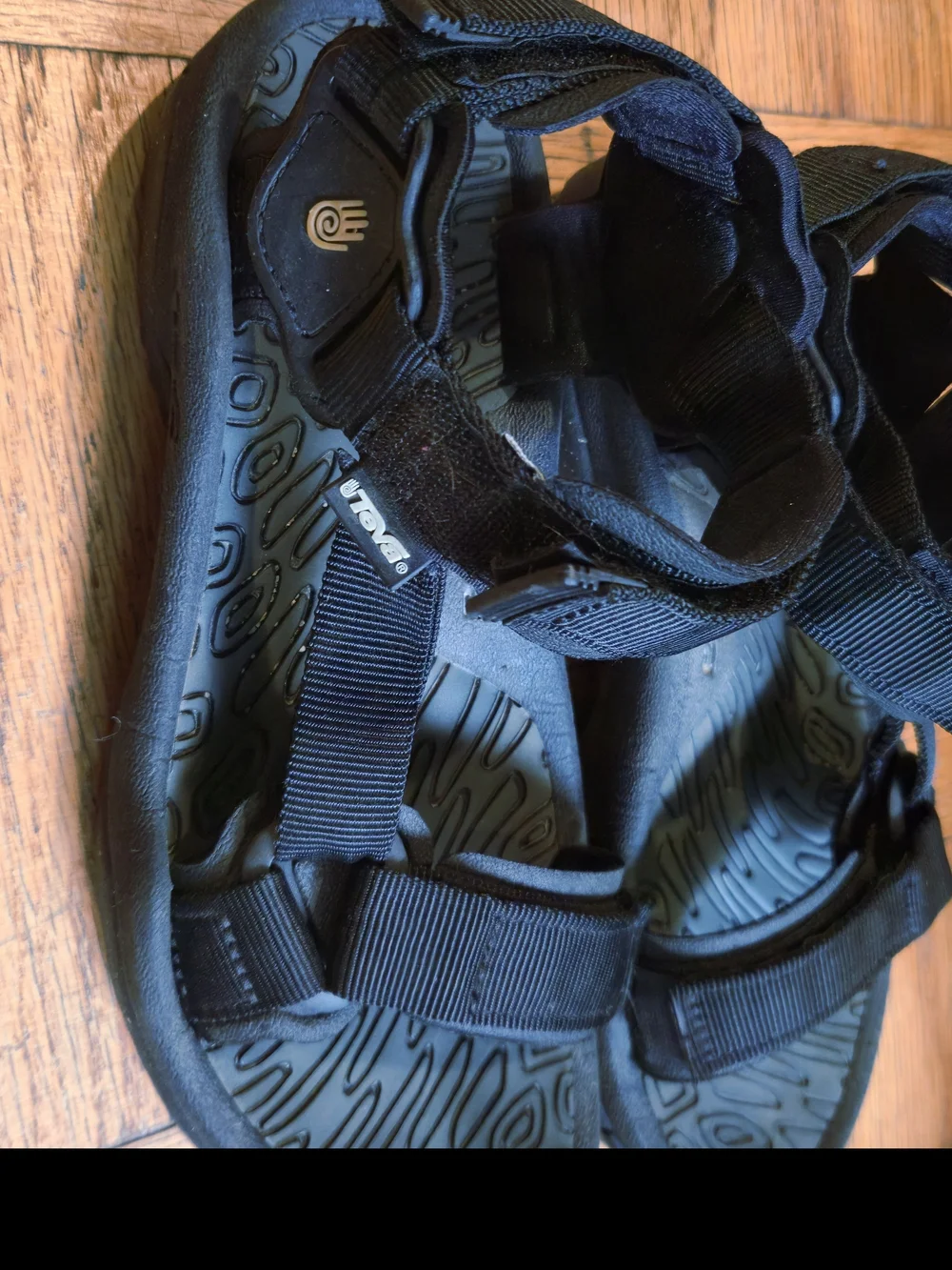 Teva Black and White Size Label Close-Up
